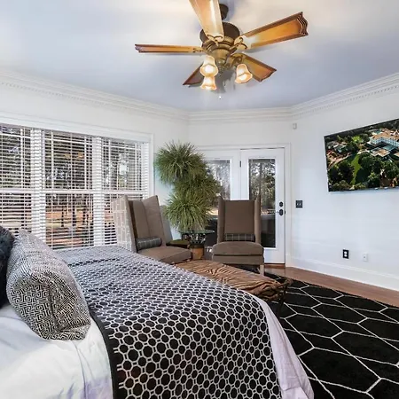 New - Spectacular️ Golf Views - Sleeps 20 - Pinehurst National #9 - Near Dt Pinehurst!